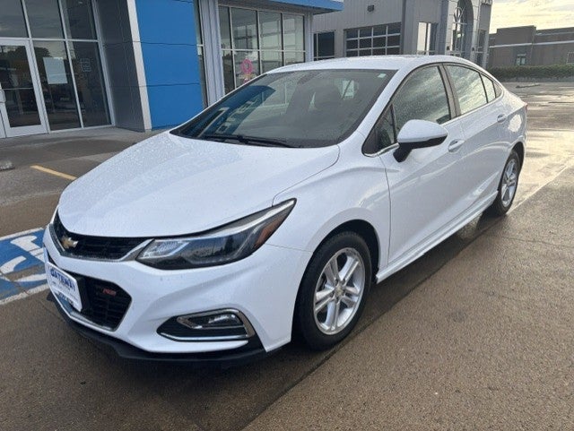 2017 Chevrolet Cruze — side profile view