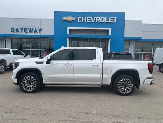 2023 GMC Sierra 1500 Denali Ultimate in White Frost Tricoat — front three-quarter view