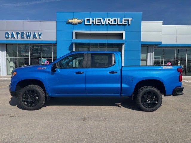 2026 Chevrolet Silverado 1500 LT Trail Boss in Riptide Blue Metallic — front three-quarter view